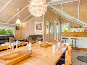 Holiday Home Uta - 300m from the sea by Interhome