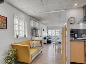 Holiday Home Sazur - 75m from the sea by Interhome