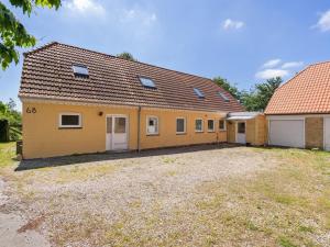 Holiday Home Rouwen - 1km from the sea by Interhome