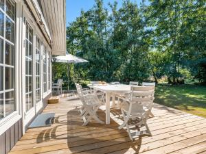 Holiday Home Tineke - 200m from the sea by Interhome