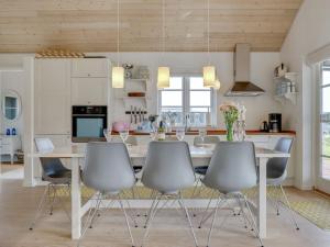 Holiday Home Miika - 100m from the sea by Interhome