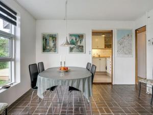 Holiday Home Rikkart - 100m from the sea by Interhome