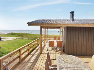 Holiday Home Bertold - 20m from the sea by Interhome