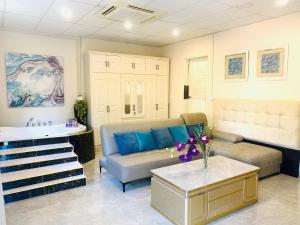 Labelva court Mosi oa tunya