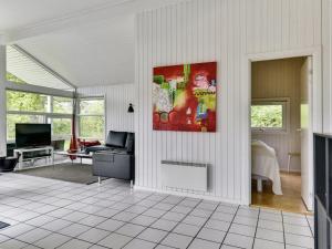Holiday Home Riaan - 200m from the sea by Interhome