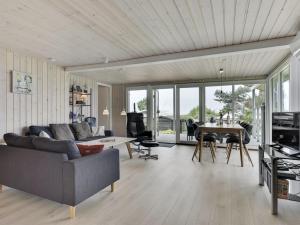 Holiday Home Loi - 200m from the sea by Interhome