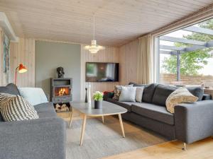 Holiday Home Sigurd - 20m from the sea by Interhome
