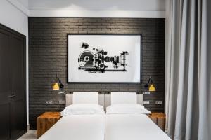 Two-Bedroom Apartment (4 Adults) room in Midtown Apartments