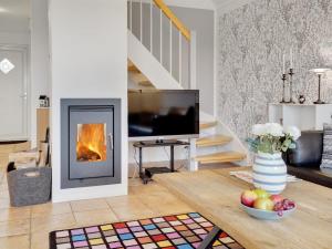 Holiday Home Manola - 300m from the sea by Interhome