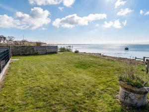 Holiday Home Loella - 35m from the sea by Interhome