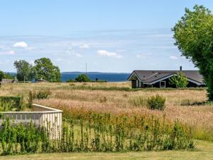 Holiday Home Ela - 500m from the sea by Interhome