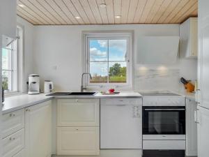 Holiday Home Tana - 5m from the sea by Interhome