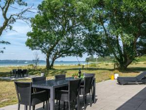 Holiday Home Jeppe - 50m to the fjord by Interhome