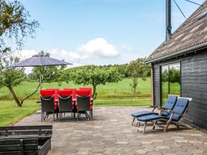 Holiday Home Emin - 100m from the sea by Interhome