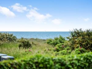 Holiday Home Emin - 100m from the sea by Interhome