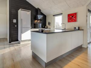 Holiday Home Yakari - 300m from the sea by Interhome