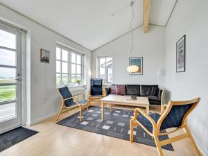 Holiday Home Asmund - 150m from the sea by Interhome