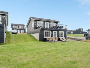 Holiday Home Asmund - 150m from the sea by Interhome