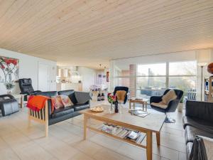 Holiday Home Fengur - 330m from the sea by Interhome