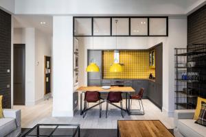 Three-Bedroom Apartment (6 Adults) room in Midtown Apartments