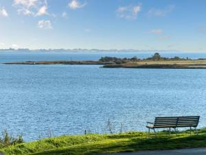 Holiday Home Nica - 100m from the sea by Interhome