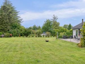 Holiday Home Locan - 1-2km from the sea by Interhome
