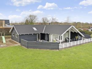 Holiday Home Hansa - 900m from the sea by Interhome