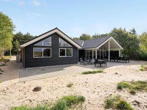 Holiday Home Jorn - 75m from the sea by Interhome