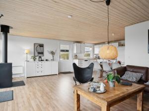 Holiday Home Blesse - 250m from the sea by Interhome
