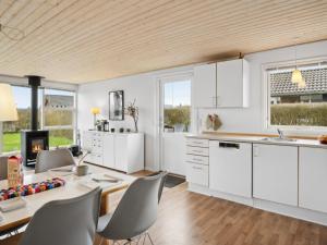Holiday Home Blesse - 250m from the sea by Interhome