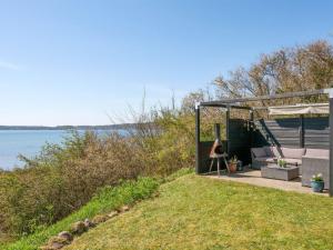 Holiday Home Ose - 50m from the sea by Interhome