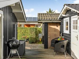 Holiday Home Florina - 700m from the sea by Interhome