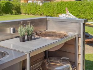 Holiday Home Hans - 700m from the sea by Interhome