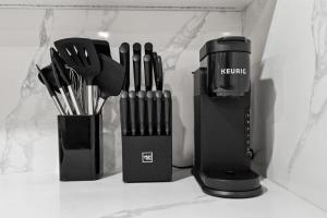 2-Bedroom Garden Suite, Private Entrance & Washer & Dryer, U Street