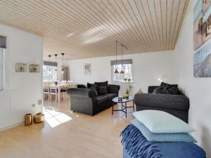 Holiday Home Harrieth - 16km from the sea by Interhome