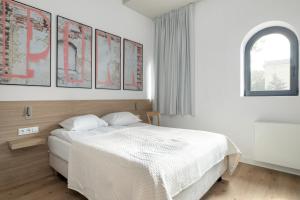 Beautiful White - Beige Apartments in Wrocław by Noclegi Renters