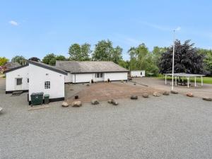 Apartment Tokki - 20km from the sea by Interhome