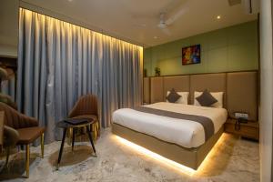 Hotel Ratna Paradise Thane West