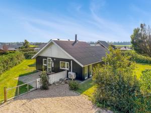 Holiday Home Gudmundine - 350m to the fjord by Interhome