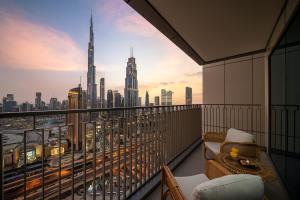 4BR Gem in Downtown with Full Burj Khalifa View and Dubai Mall Access