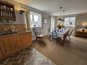4 Bed in Beadnell oc-gd1697