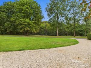 3000 SqFt Riverside Home Hot Tub & Mooring
