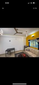 Lux 1BHK 100Ft Rd Indiranagar