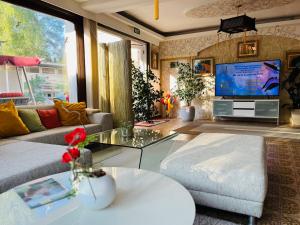 Loving Hut Pension & Restaurant