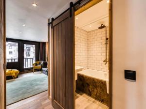 Résidence Val Disere Village - Appartement entièrement rénové Aux pieds des pistes Parking couvert MAE-3083