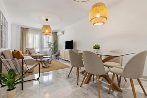 Amplio apartamento con piscina y parking en Torremolinos