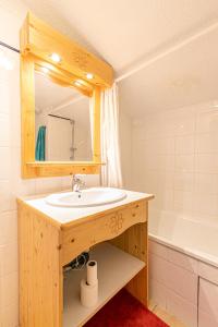 Résidence Les Flocons Dargent - Bel appartement en duplex avec jolie vue sur la montagne MAE-0773