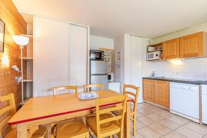 Résidence Les Flocons Dargent - Bel appartement en duplex avec jolie vue sur la montagne MAE-0773