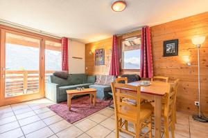 Résidence Les Flocons D'argent - Bel appartement en duplex avec jolie vue sur la montagne MAE-0773