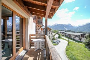 Résidence Les Flocons Dargent - Bel appartement en duplex avec jolie vue sur la montagne MAE-0773